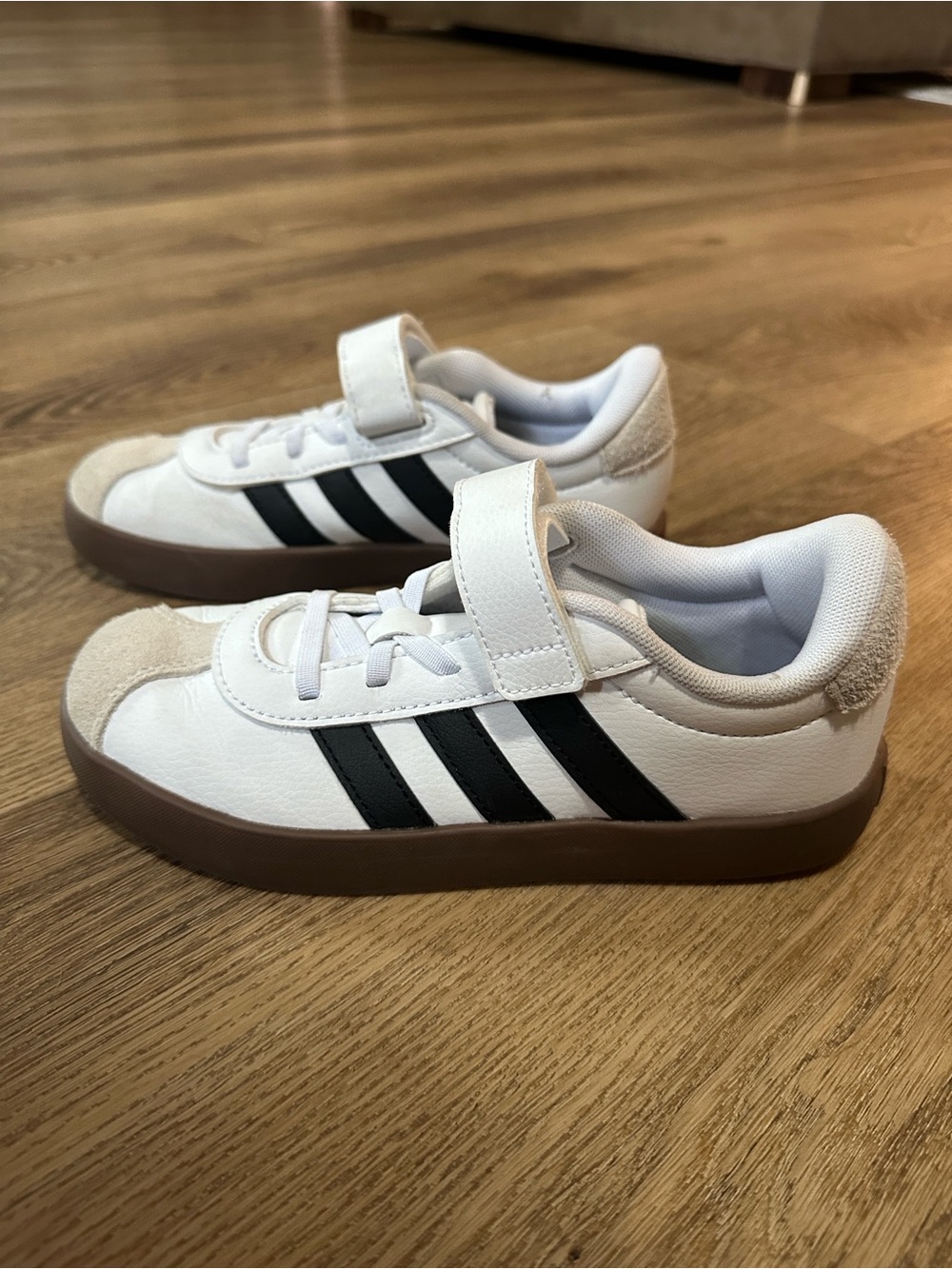 Adidas VL Court 3.0 Kids Sneakers - never worn